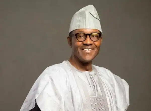 President Buhari Defies Rain, Shuns Helicopter In Cross River